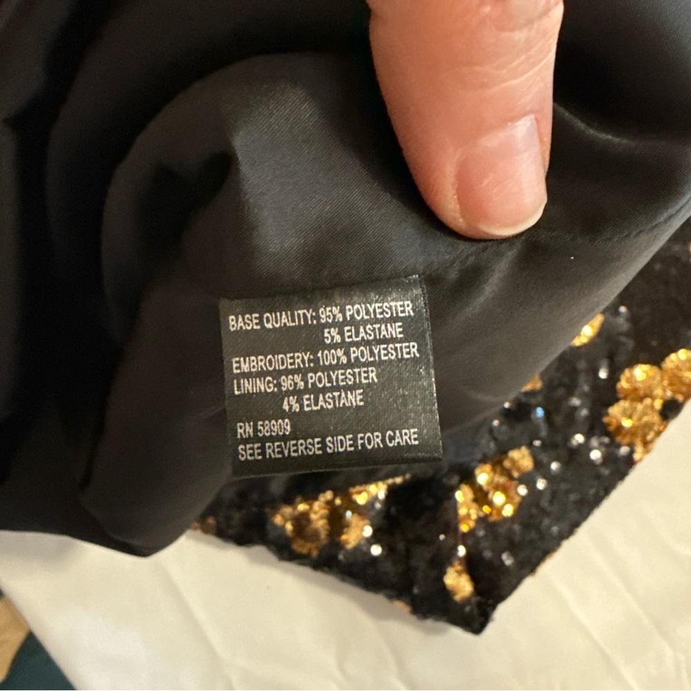 Elegant Black and Gold Floral Dress - Picture 12 of 13